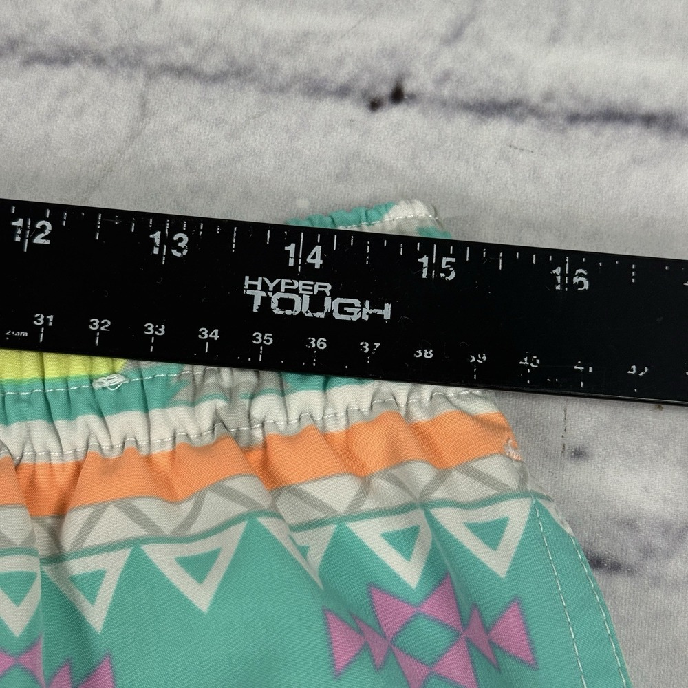 Chubbies Swim Trunks‎ Mens L Mesh Lined Aztec The En Fuegos 5.5" Classic Shorts - Picture 5 of 14